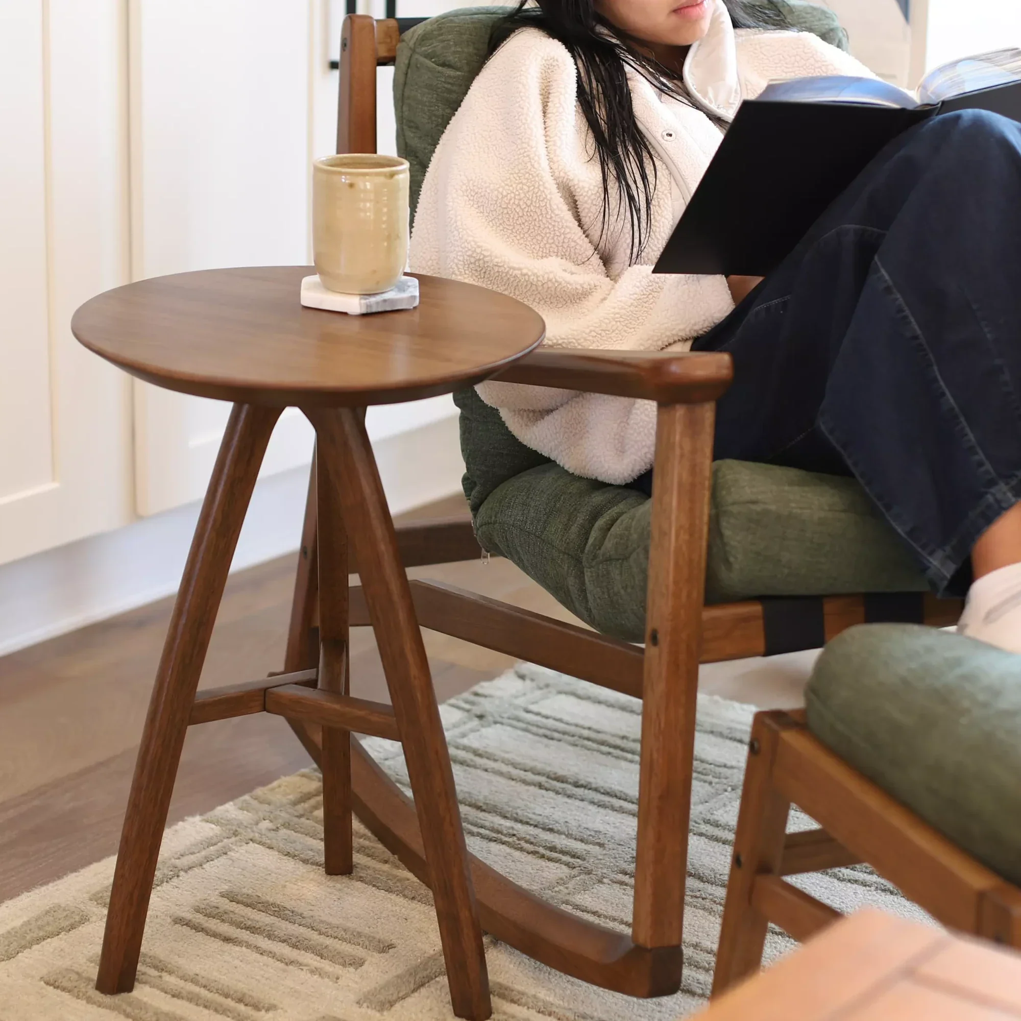 Mid Century Round End Table - Image 18